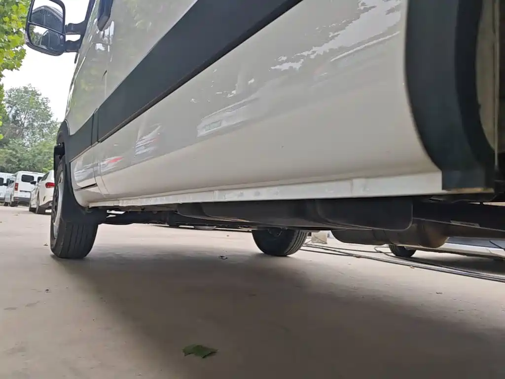Iveco Daily 2025 2021 2.0T Manual Chaorui Short Wheelbase Low Roof Sliding Door F1A