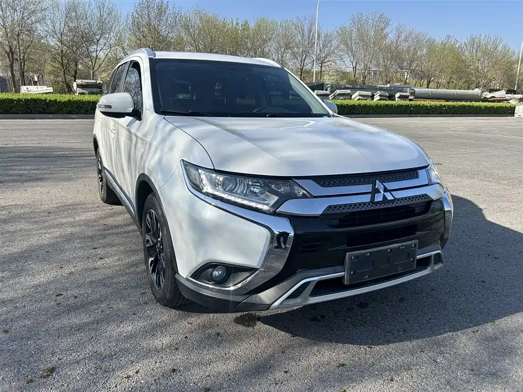 Mitsubishi Outlander 2019 2.0L 2WD Enjoy Edition 5-seater China V фото 7