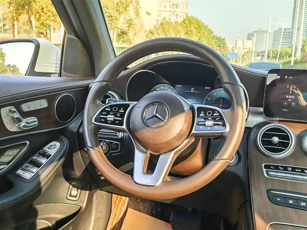 Mercedes-Benz GLC 2020 GLC 260 L 4MATIC Luxury фото 12