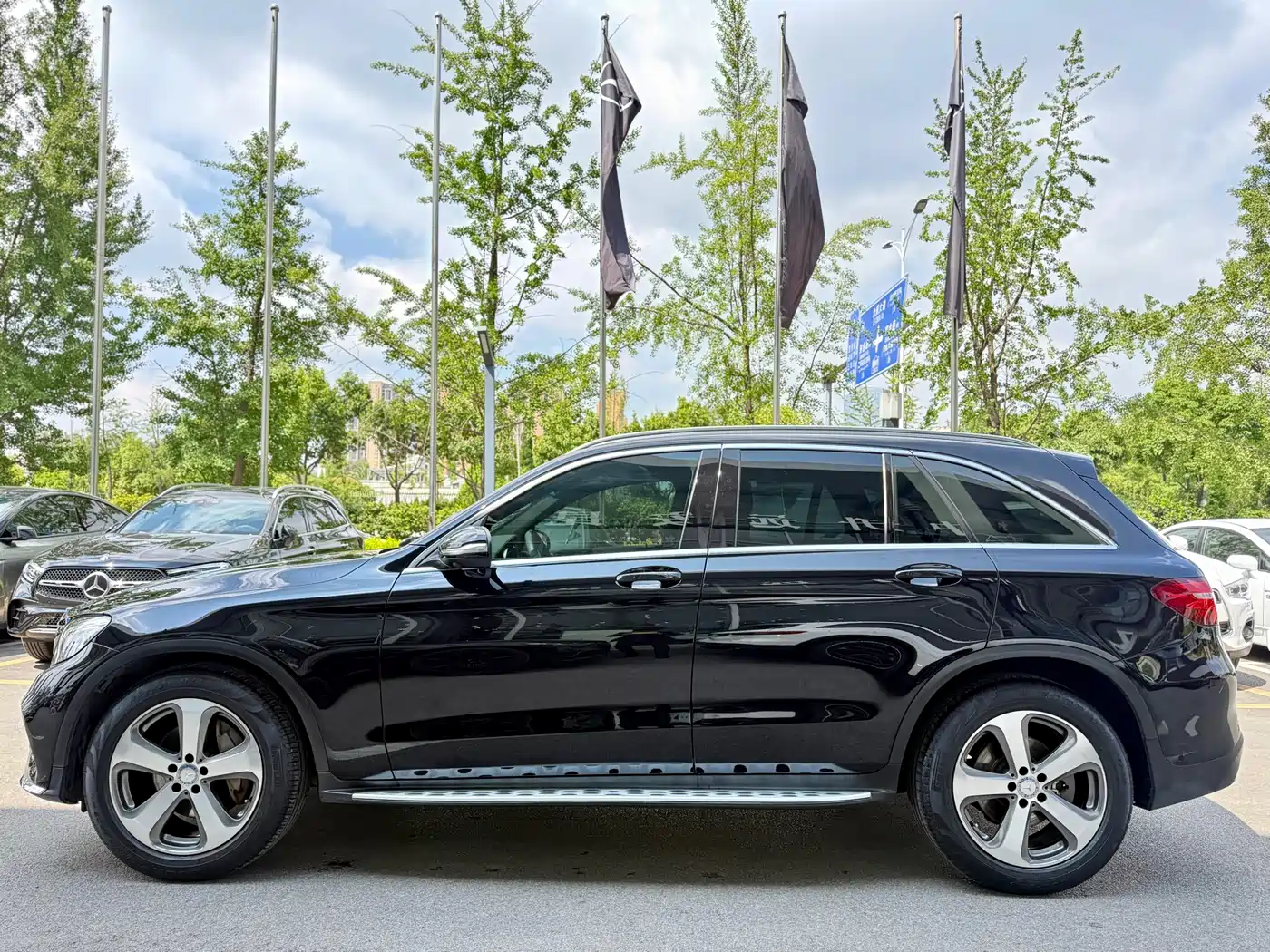 Mercedes-Benz GLC 2017 GLC 300 4MATIC Dynamic фото 8
