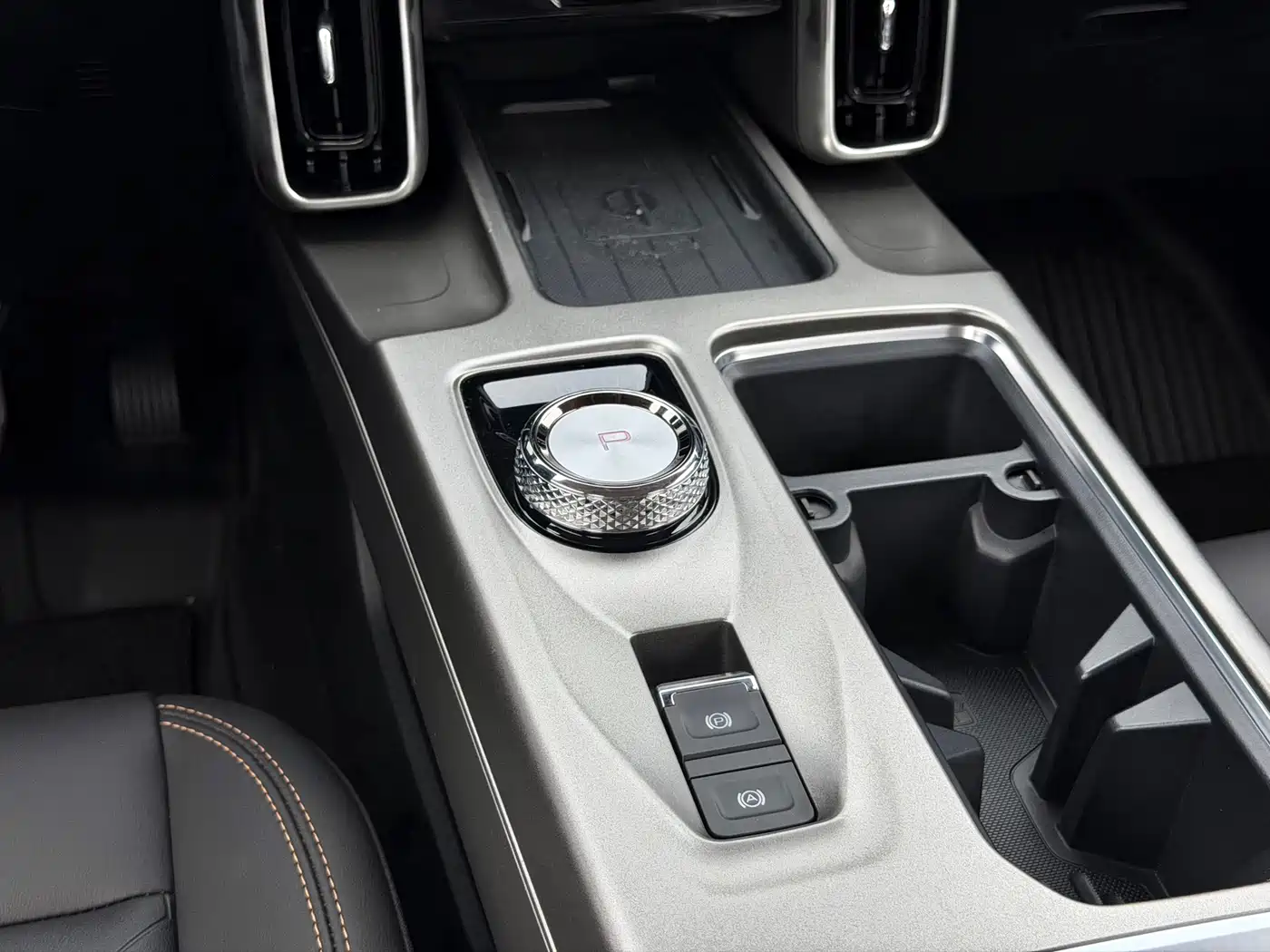 Haval Big Dog 2024 2.0T DCT Chinese Rural Dog Edition фото 15