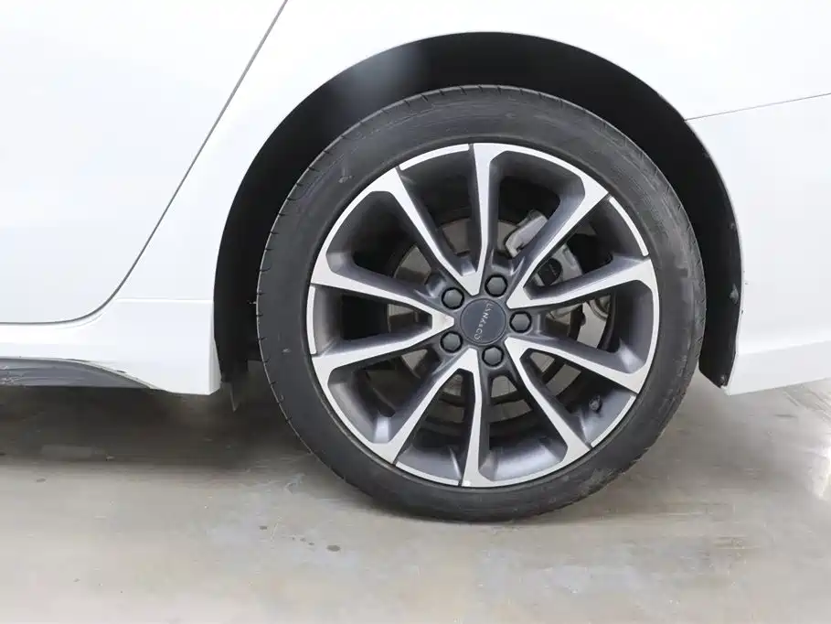 Lynk & Co 03 2018 1.5TD DCT Sport (China V) фото 33