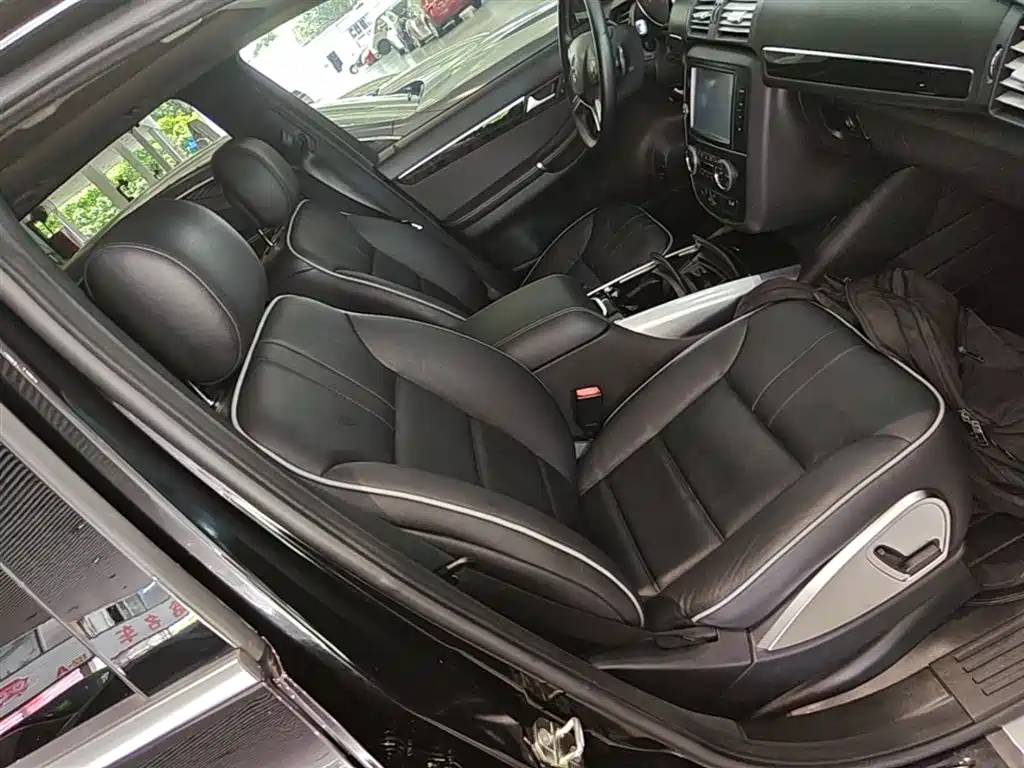 Mercedes-Benz R-Class 2017 R 320 4MATIC Business Collector's Edition фото 25