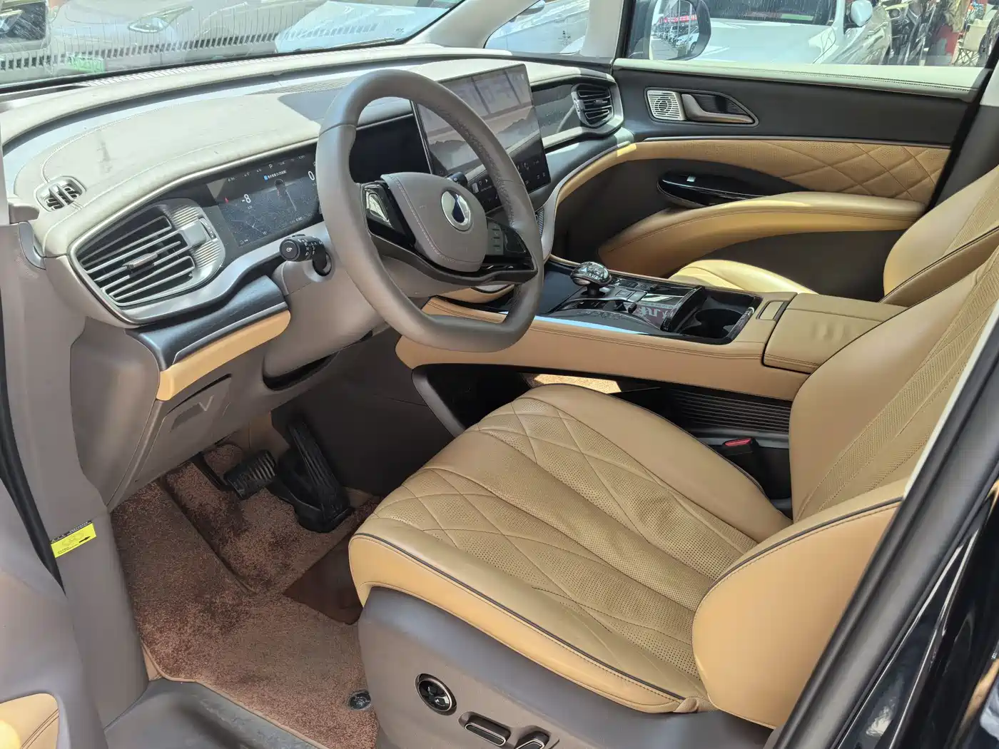 Denza D9 2022 DM-i 970 AWD Flagship фото 7