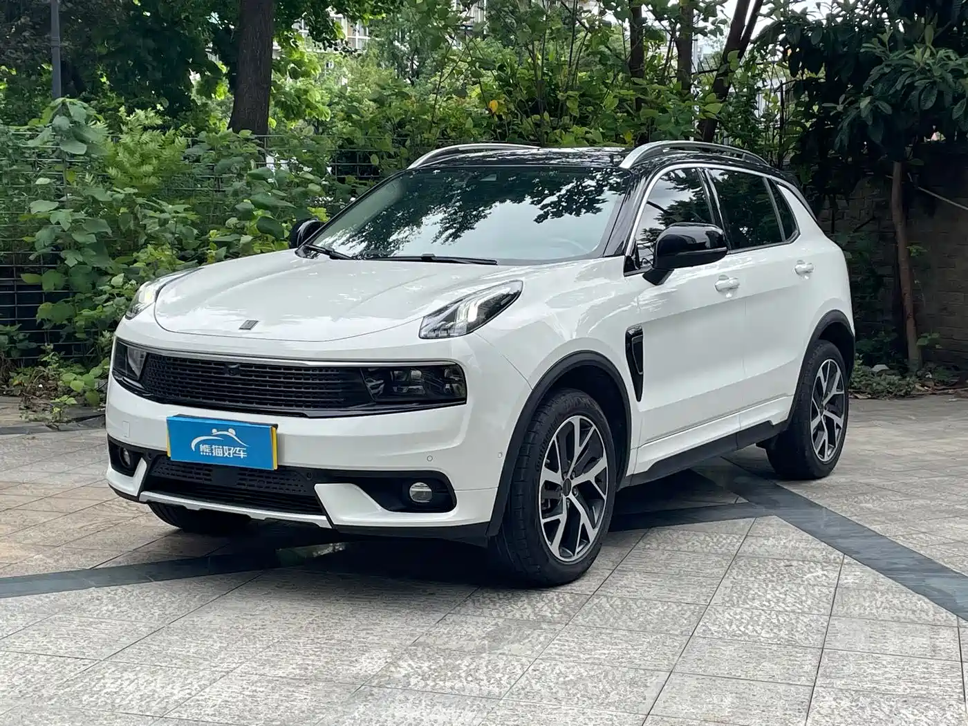 Lynk & Co 01 2018 2017 2.0T AWD Pro