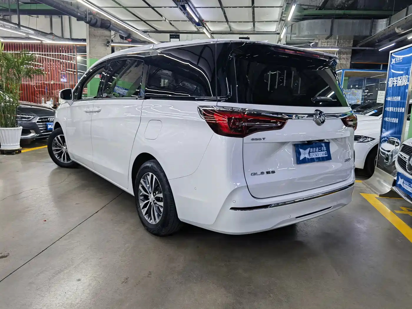 Buick GL8 2022 ES Landmark 653T Premium фото 6