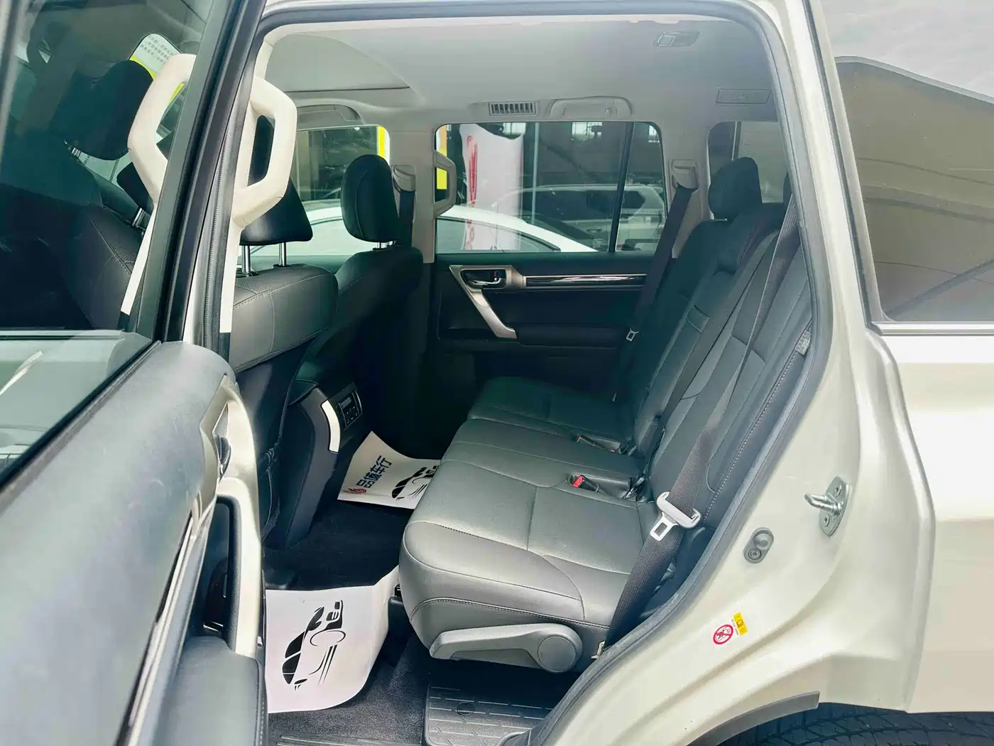 Lexus GX 2015 400 Luxury Edition фото 8