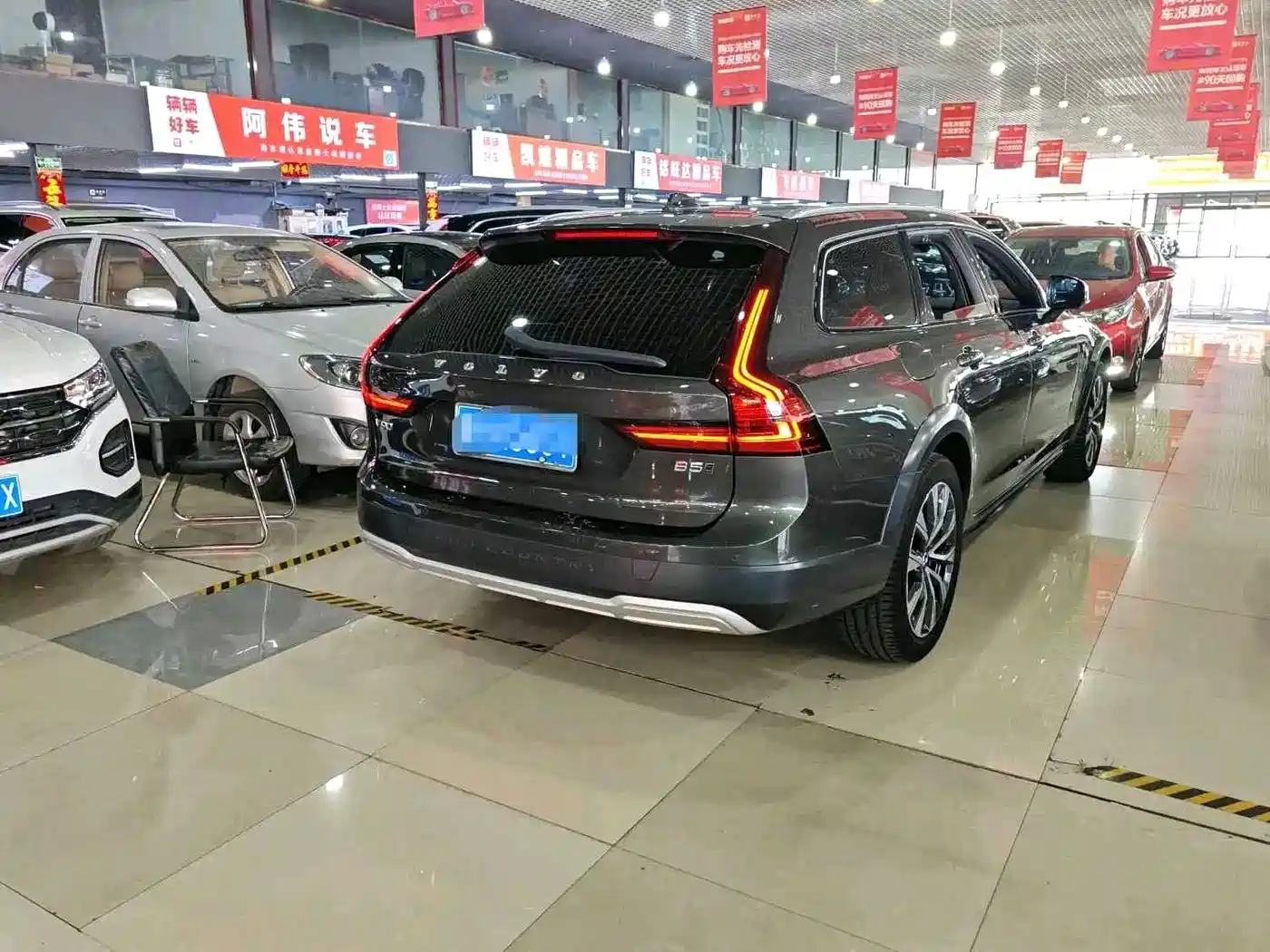 Volvo V90 2021 2021 Model Cross Country B5 AWD Smart Edition