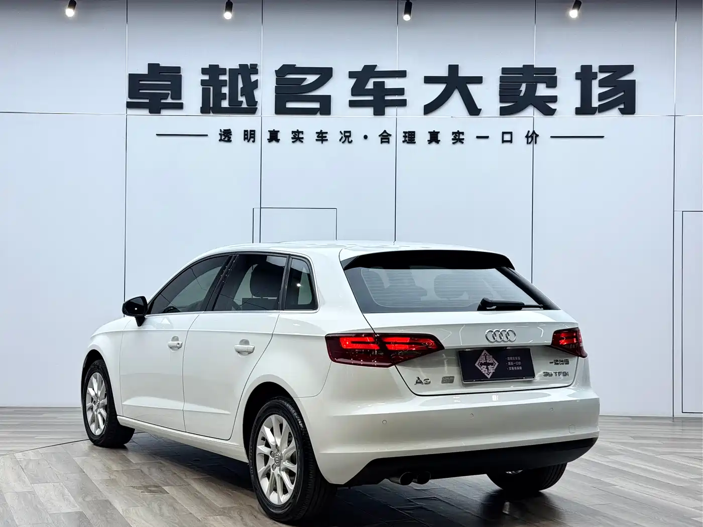 Audi A3 2014 Sportback 35 TFSI Automatic Fashion фото 5
