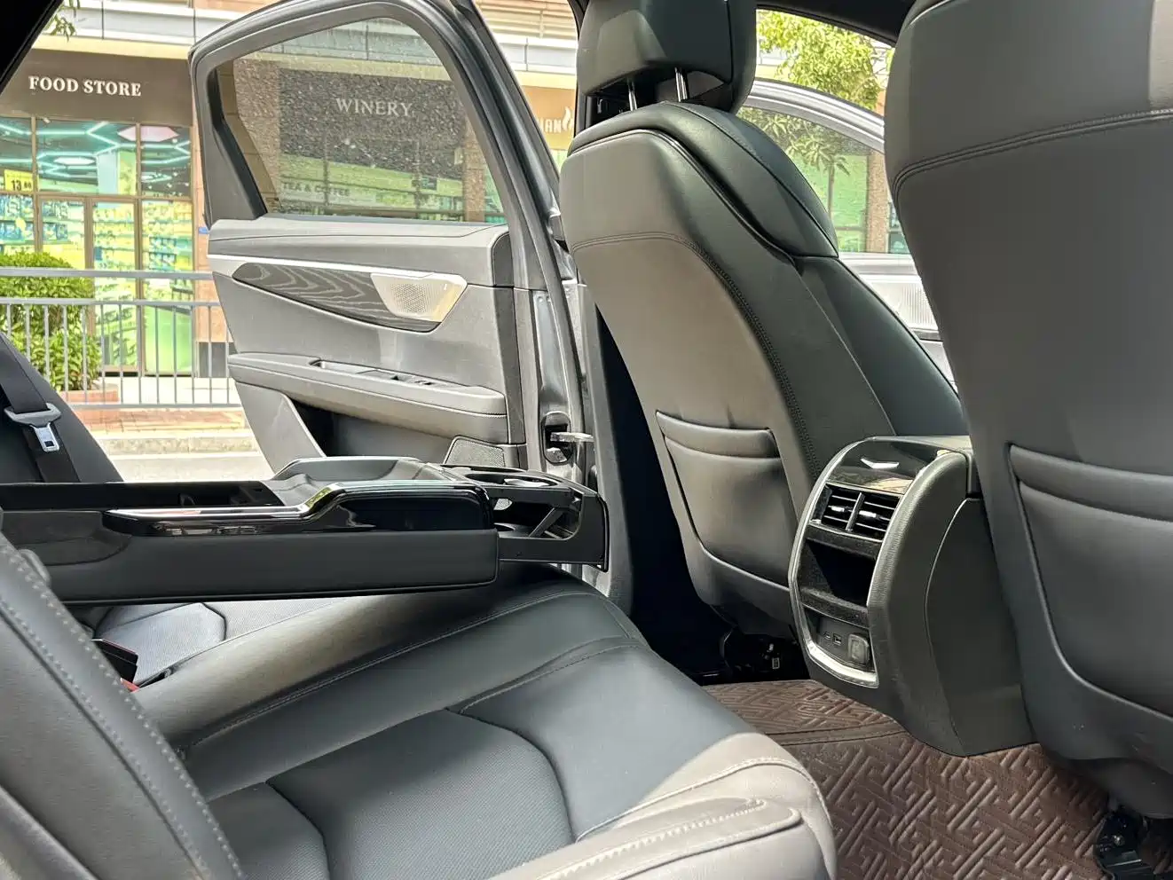 Cadillac CT6 2023 28T Luxury Edition фото 17