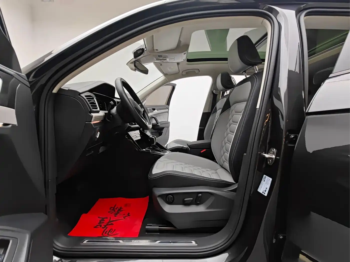 Volkswagen Tayron 2023 280TSI 2WD Luxury Plus Advanced Edition фото 7