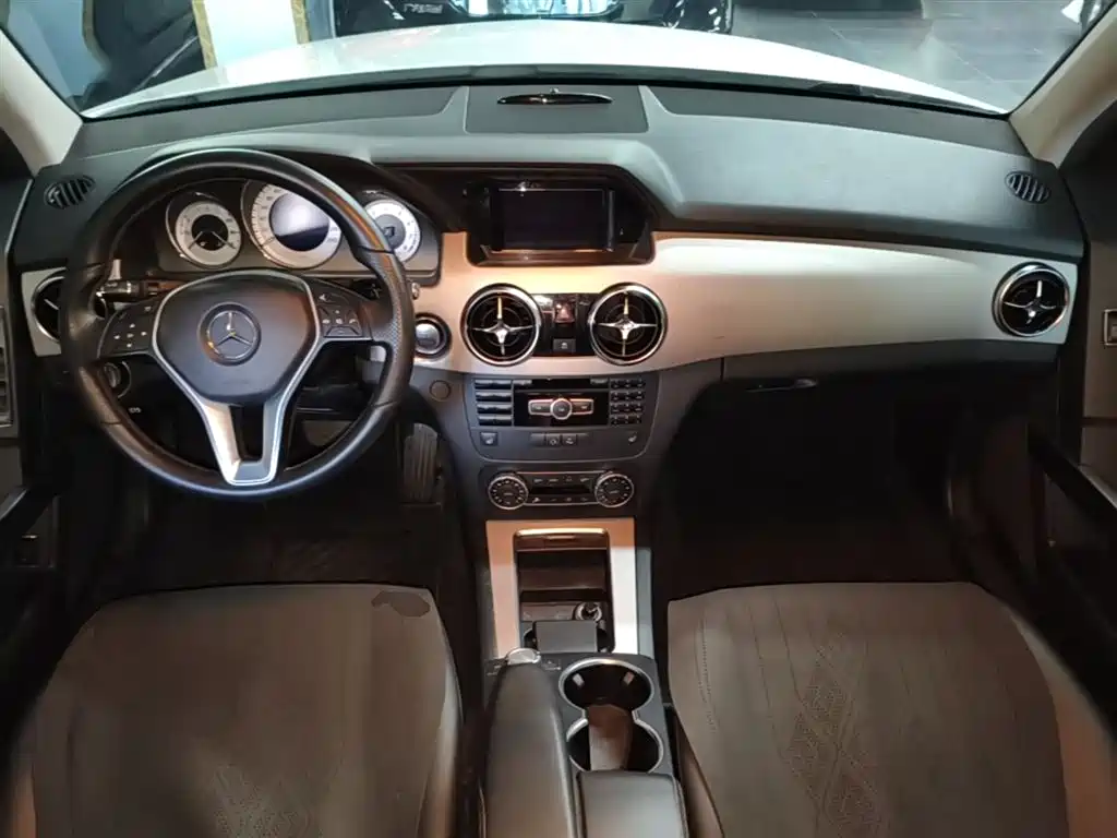 Mercedes-Benz GLK-Class 2013 Facelift GLK 300 4MATIC Fashion фото 10