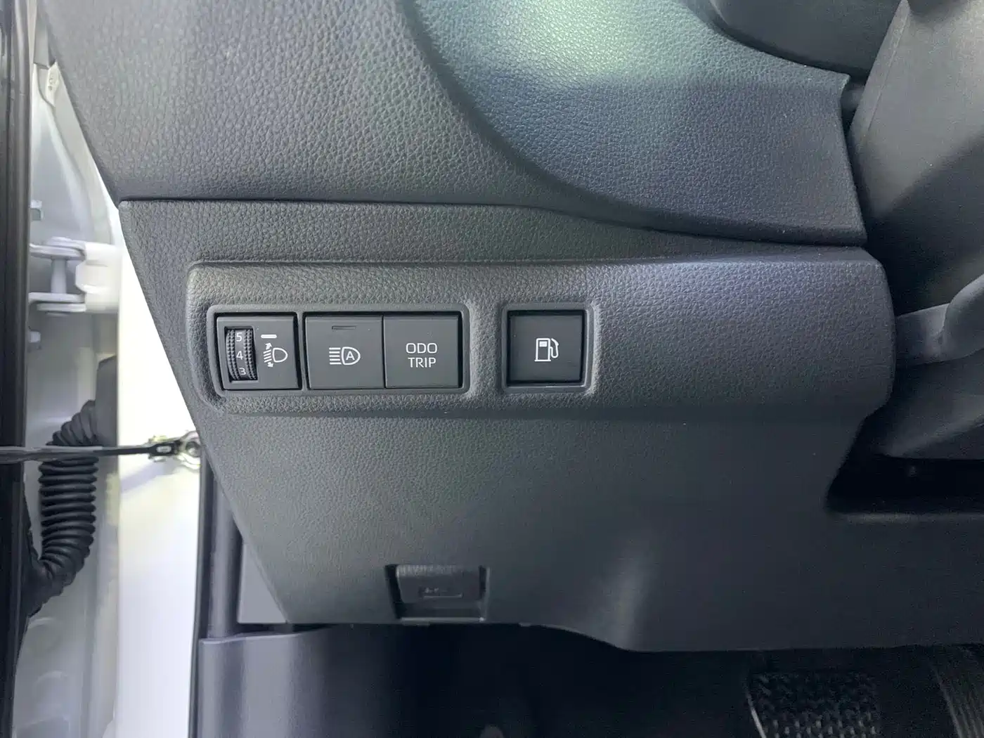 Toyota Levin 2023 Smart Hybrid 1.8L Luxury фото 5