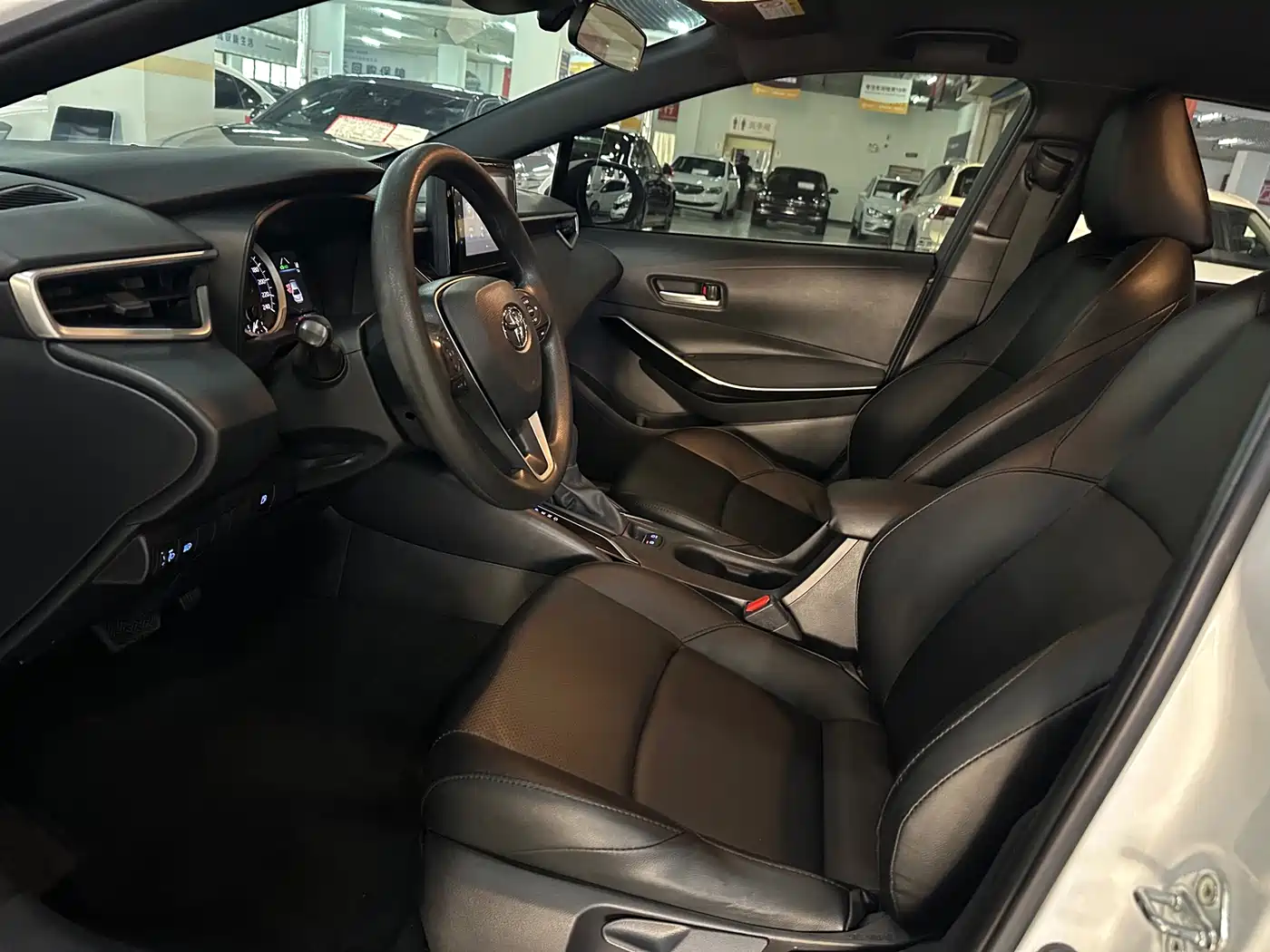 Toyota Levin 2022 Dual Engine 1.8H E-CVT Leading Edition фото 10