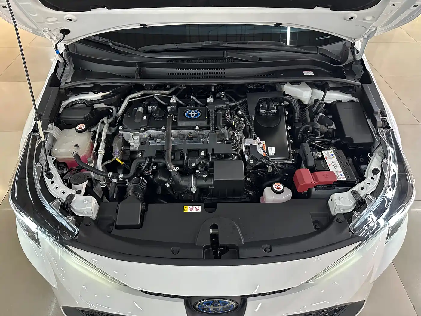 Toyota Levin 2022 Dual Engine 1.8H E-CVT Leading Edition фото 17