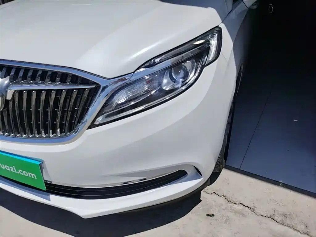 Buick GL8 2018 ES 28T Comfort Type China VI фото 24