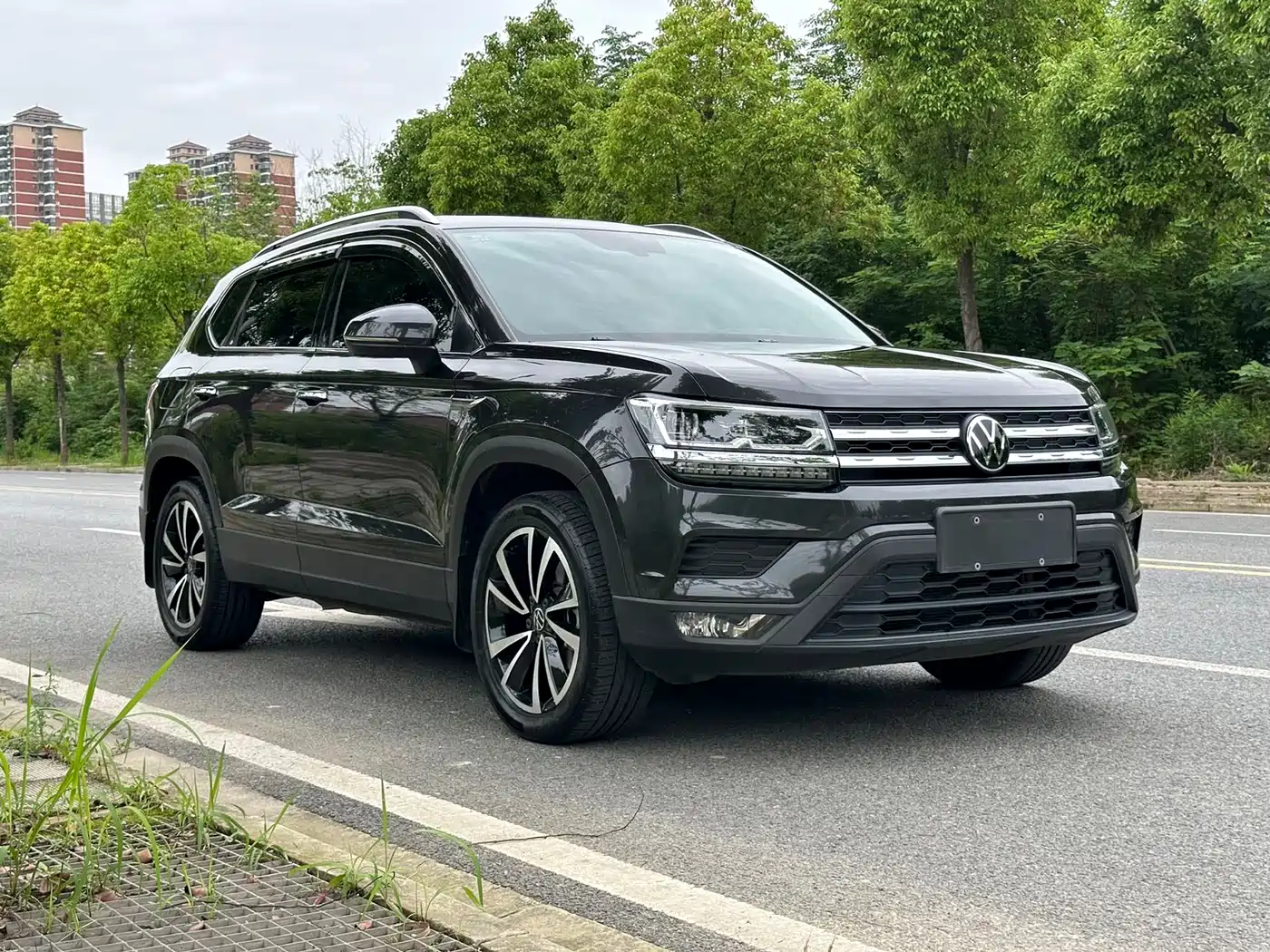 Volkswagen Tharu 2022 280TSI FWD Luxury Edition фото 3
