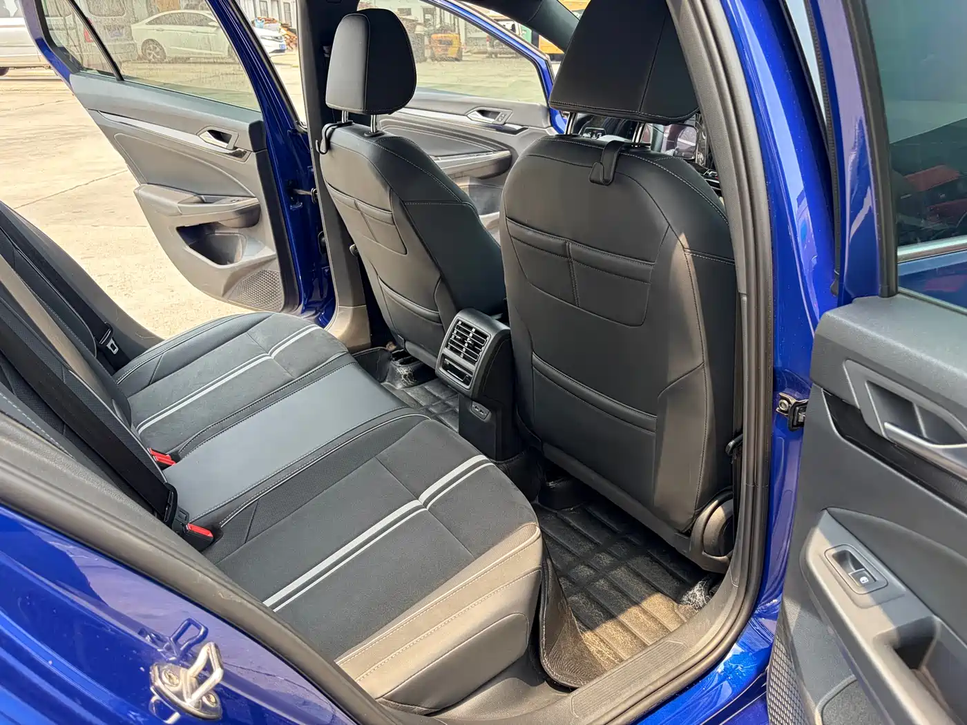 Volkswagen Golf 2021 280TSI DSG R-Line фото 12