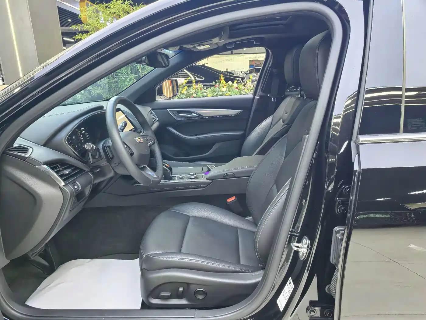 Cadillac CT5 2023 28T Luxury Style (Standard Edition) фото 7