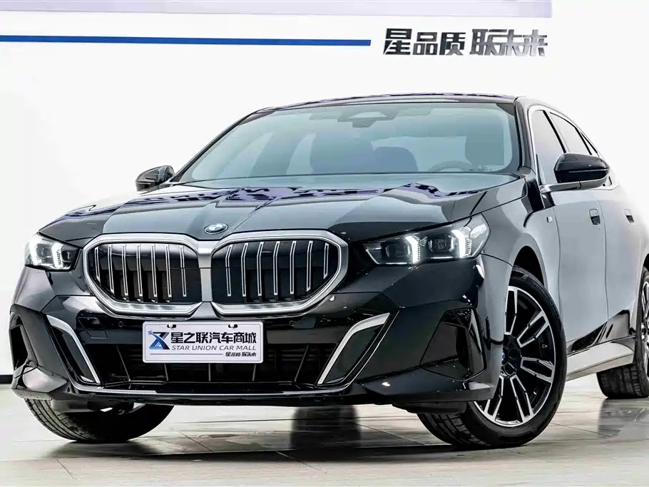 BMW 5 Series 2024 525Li M Sport Package фото 3