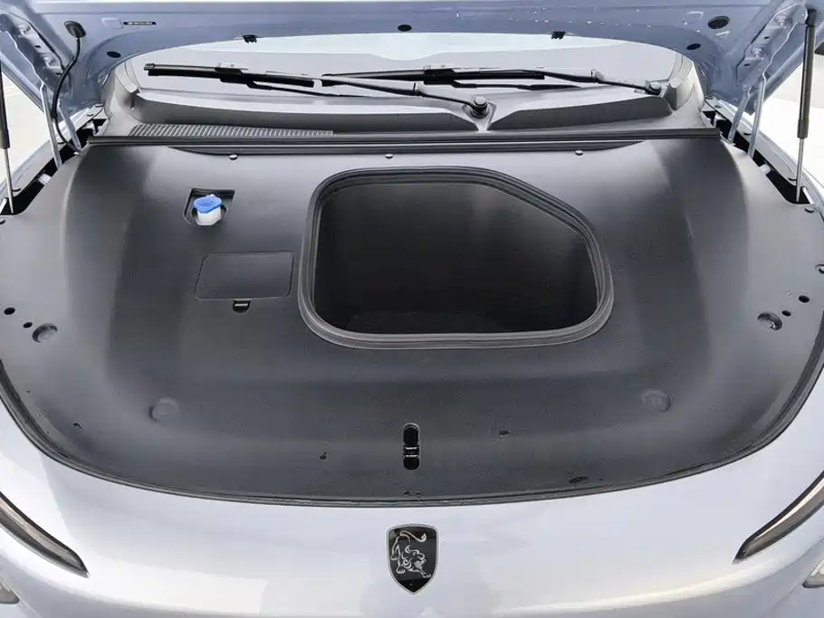 Dongfeng Fengxing Stellar S7 2025 2026 Model 650 Ultra-Fast Charge Luxury Edition