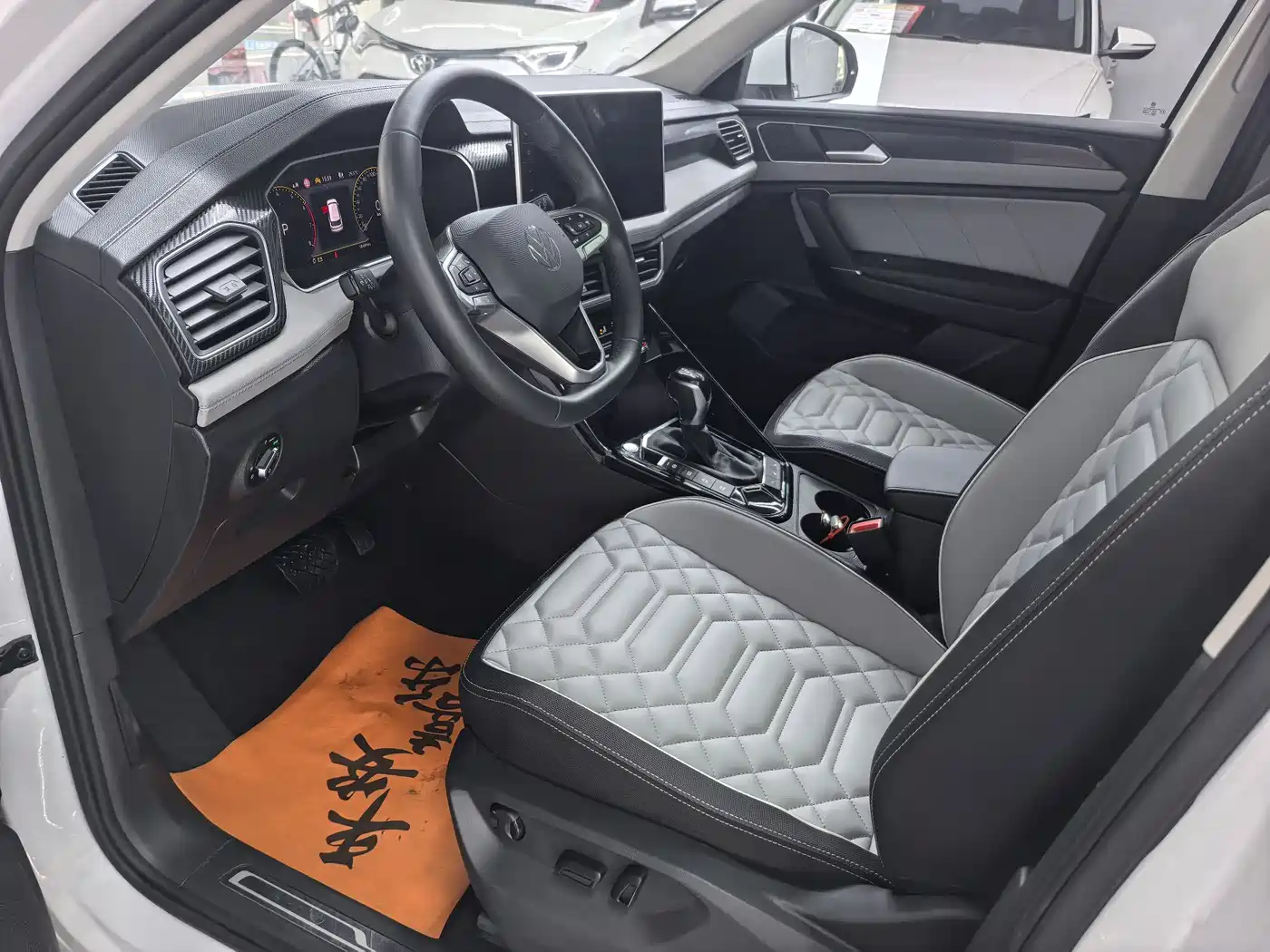 Volkswagen Tayron 2023 280TSI 2WD Luxury Plus Advanced Edition фото 7