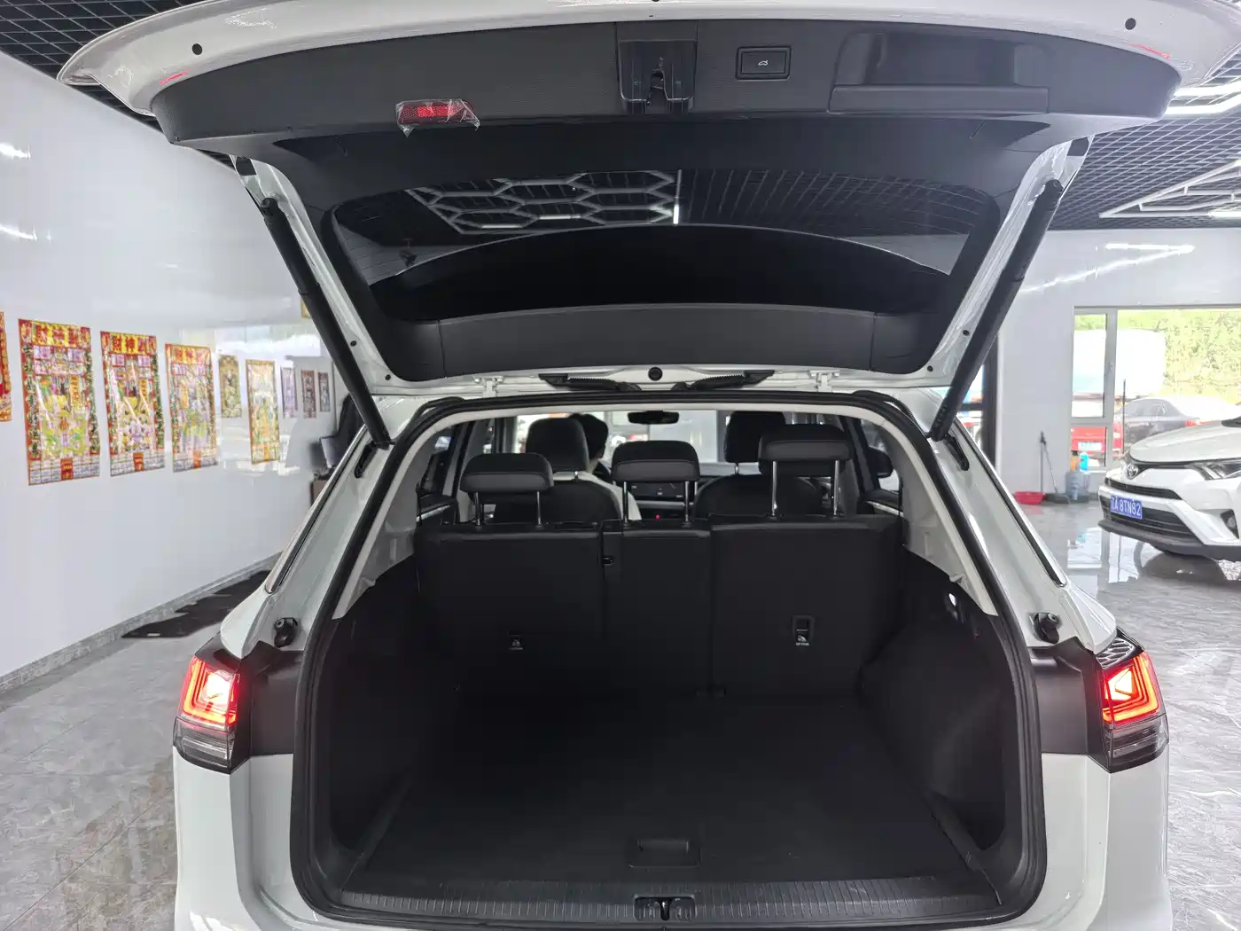 Volkswagen Tayron 2023 280TSI 2WD Luxury Plus Advanced Edition фото 17