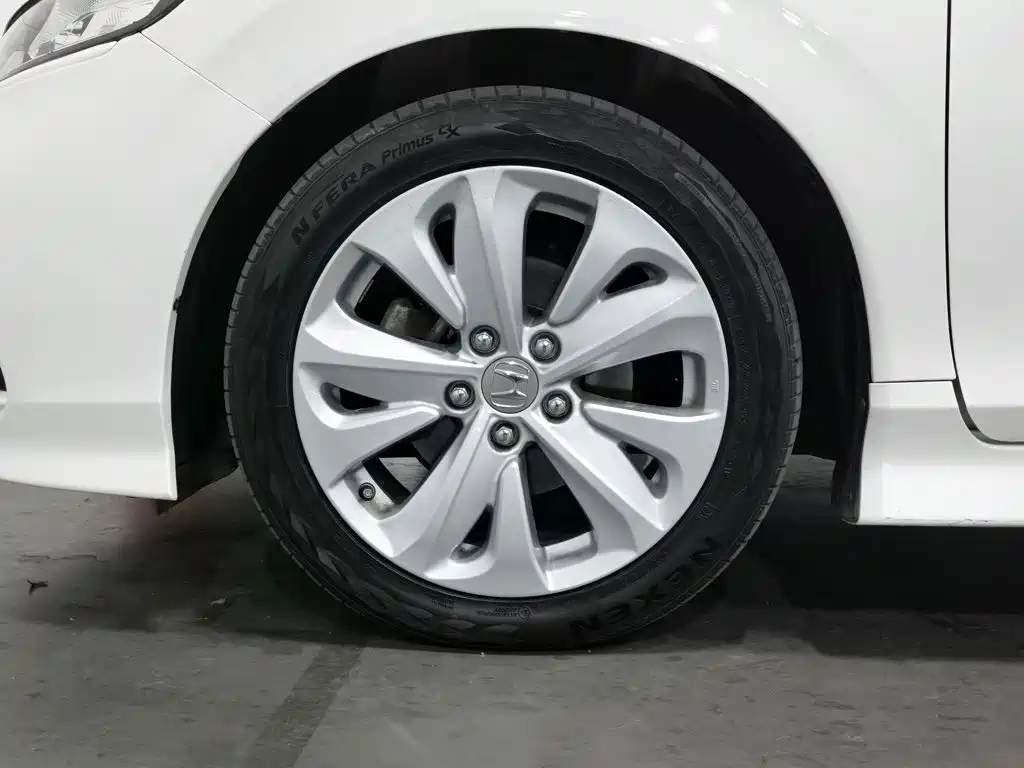 Photo 17 - Honda Jade