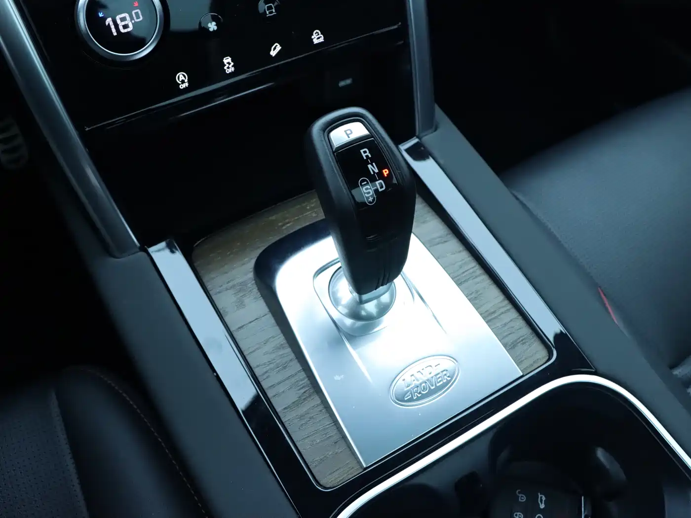 LAND ROVER DISCOVER SPORTS