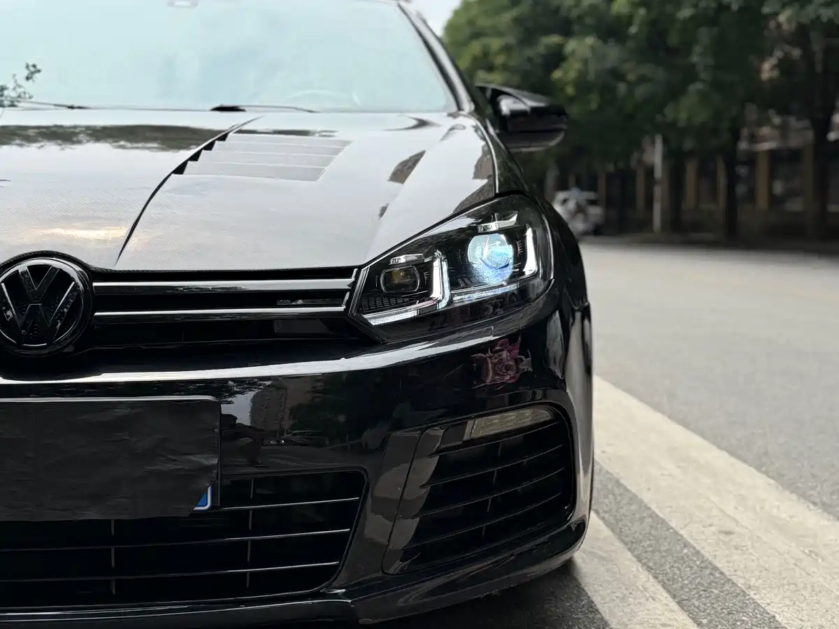 Volkswagen Golf GTI 2010 2.0TSI GTI фото 4