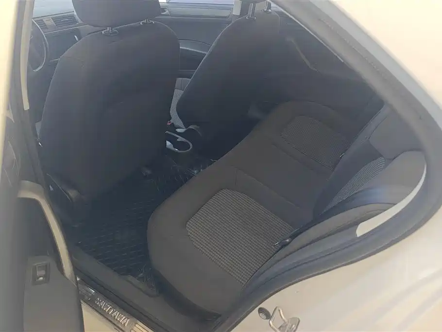 Volkswagen Santana 2016 1.6L Automatic Trend Edition фото 11