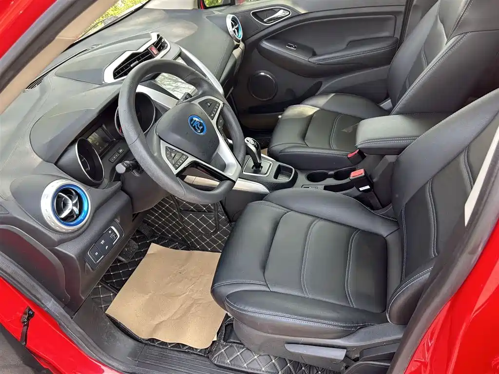 BYD Yuan New Energy 2019 EV360 Smart Connect Premium Edition фото 14