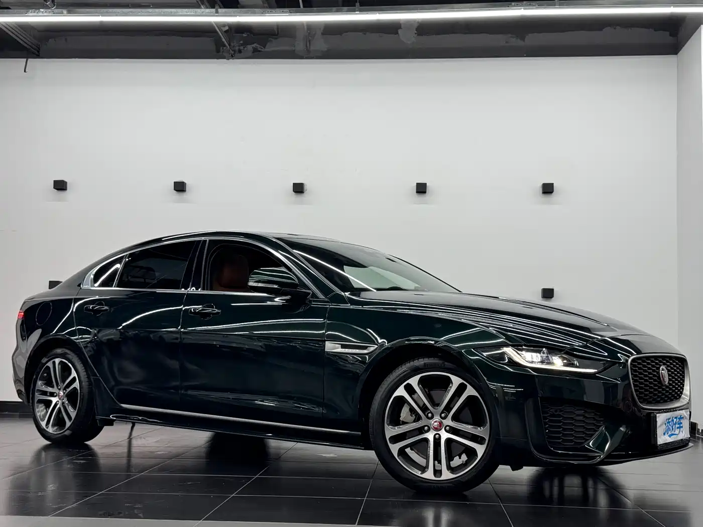 Jaguar XEL 2024 2024 Model 2.0T 250PS R-DYNAMIC S Progressive Sport Edition