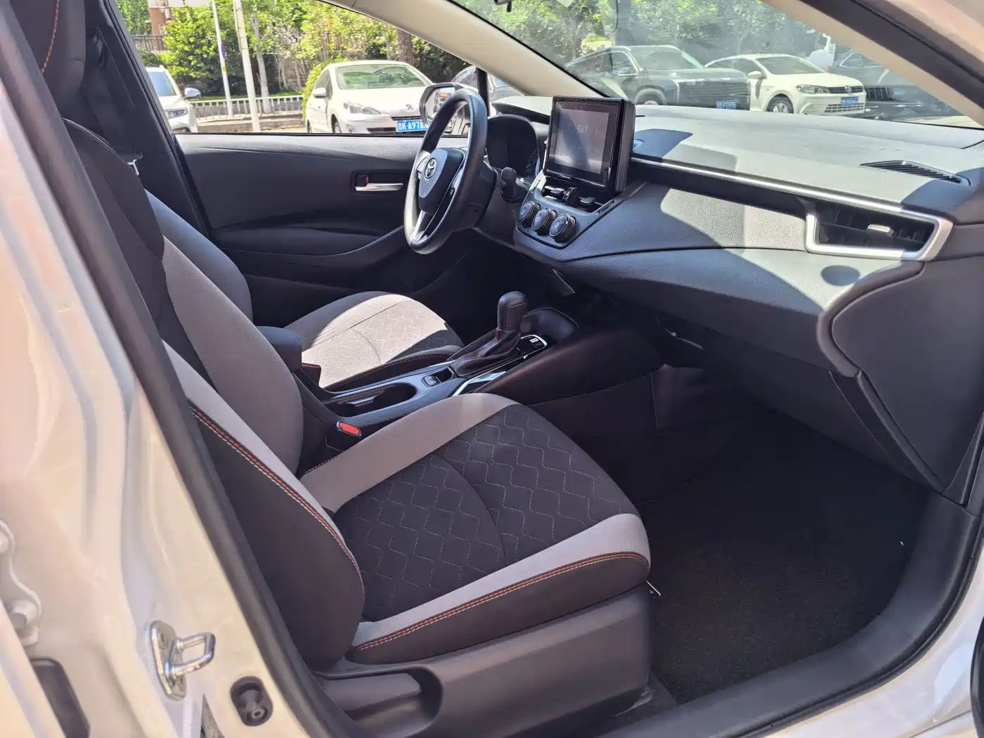 Toyota Corolla 2021 1.2T S-CVT Pioneer PLUS Edition фото 6