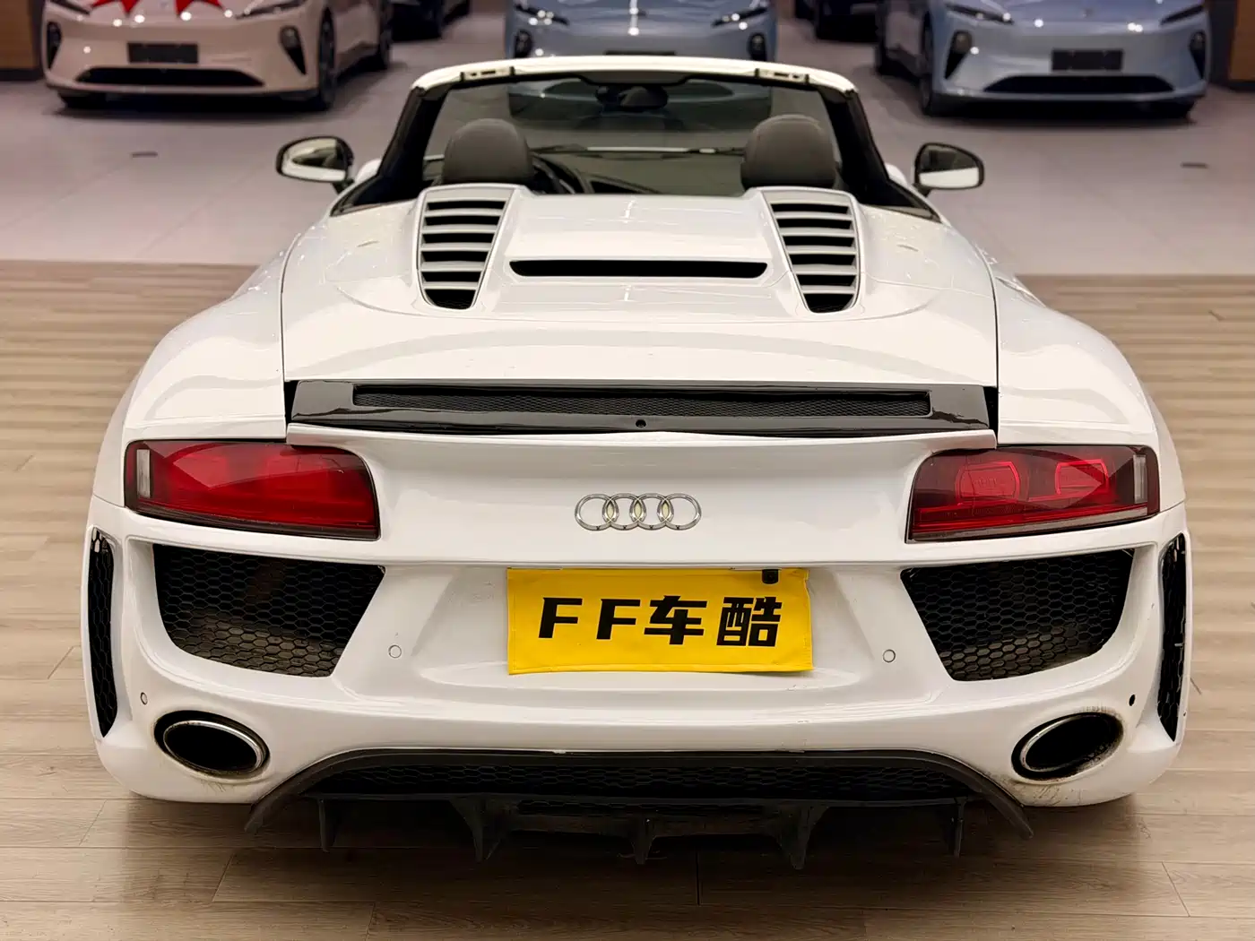 Audi R8 2011 Spyder 5.2 FSI quattro фото 10