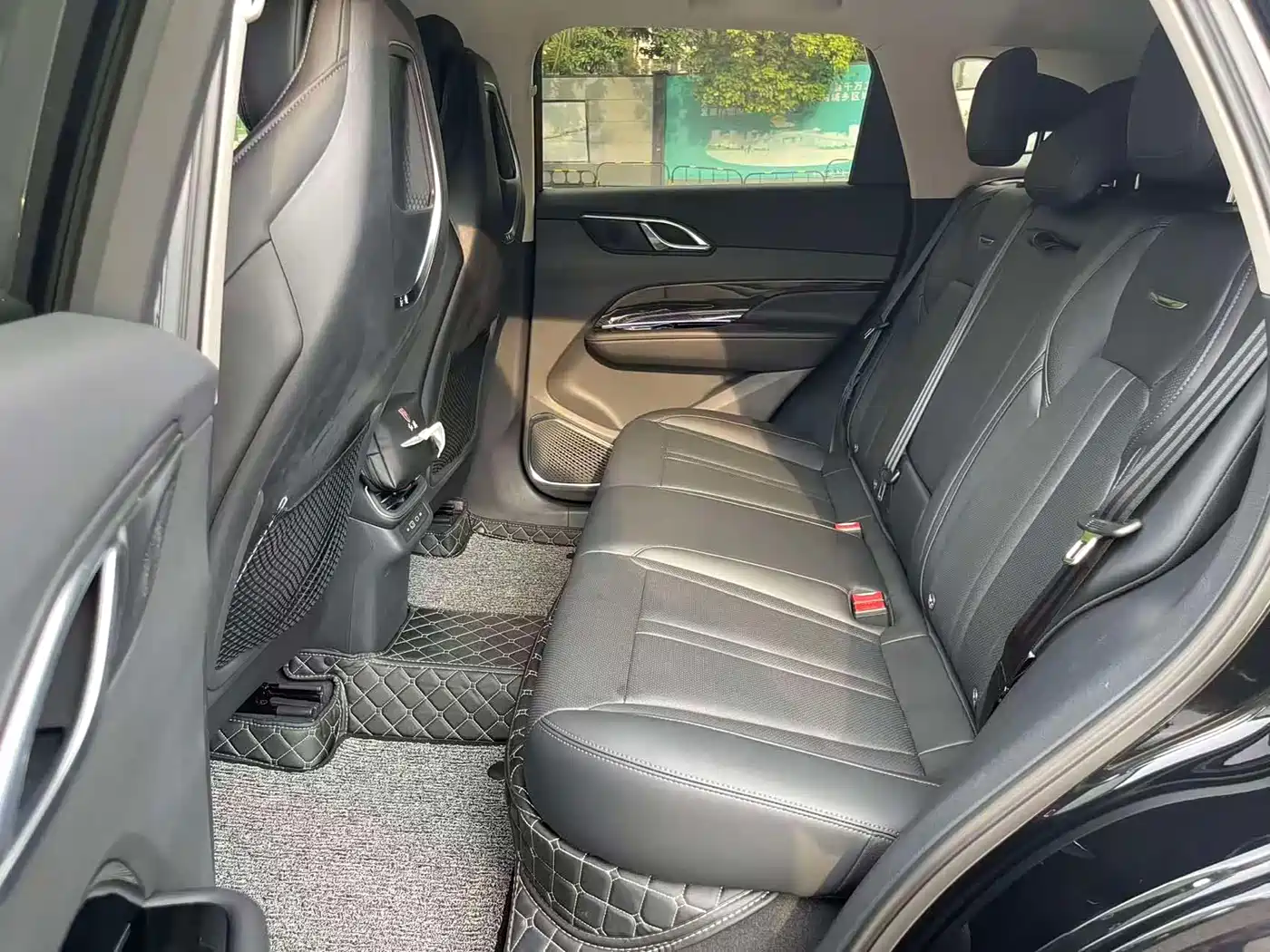 Hongqi HS3 2024 2.0T Capable Edition фото 10