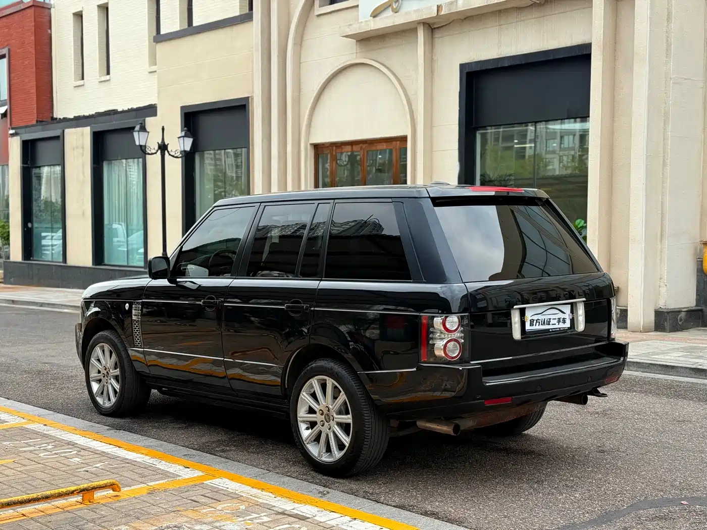 Фото 11 - Land Rover Range Rover