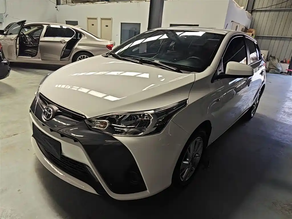 Toyota YARiS L Zhi Xuan 2016 Facelift 1.5E CVT Charming Edition фото 2