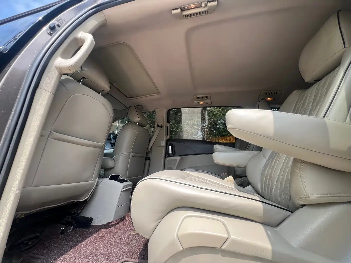 Buick GL8 2011 2011 2.4L CT Luxury Business Comfort Edition