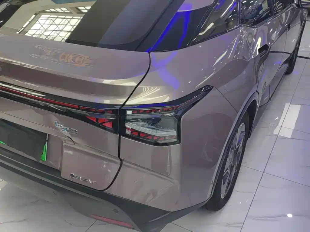 Фото 8 - Toyota bZ3
