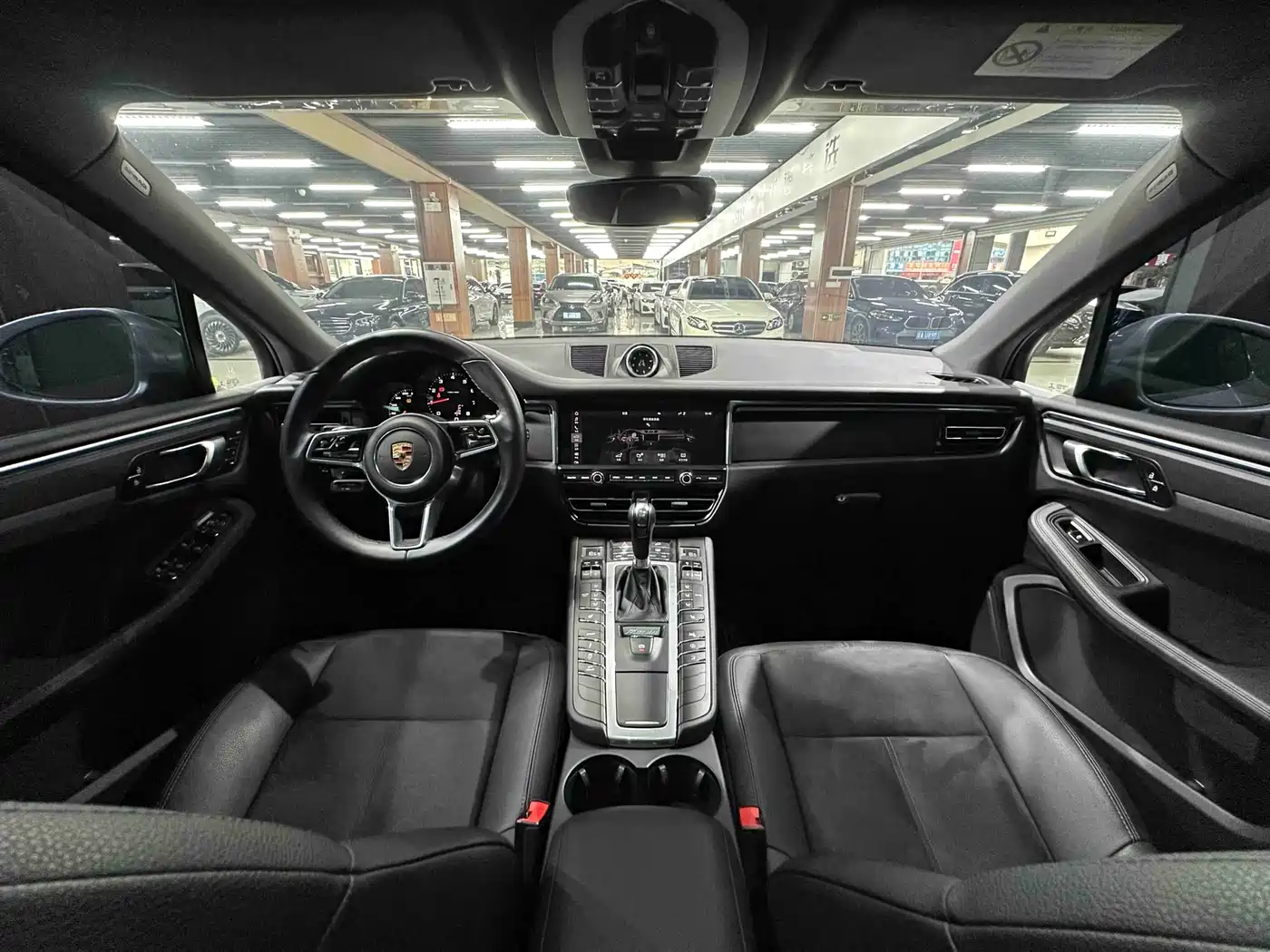 Porsche Macan 2021 Macan 2.0T фото 4