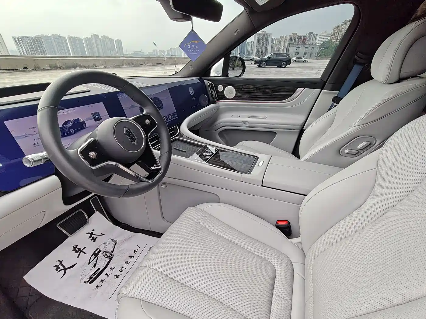 AITO Wenjie AITO M9 2024 Extended Range Ultra 42kWh 6-Seater фото 13