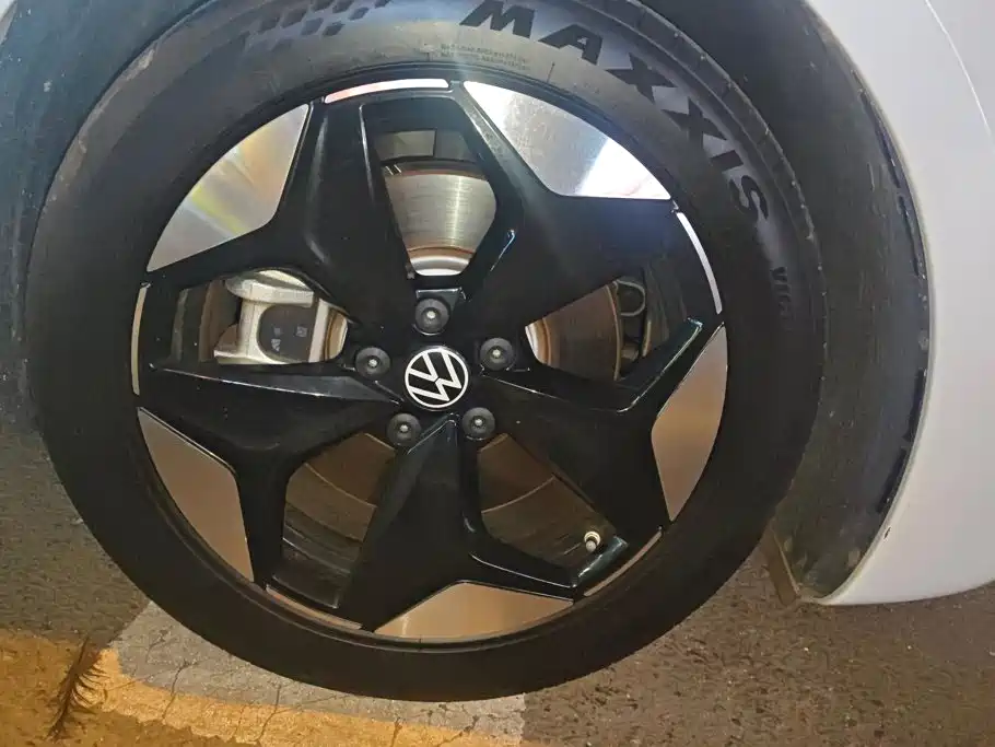 Photo 6 - Volkswagen ID.3