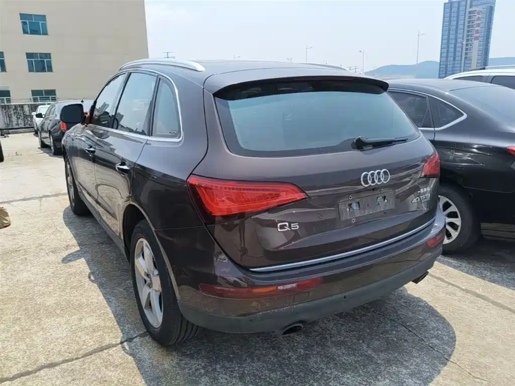 Audi Q5 2016 40 TFSI Technology Model фото 5