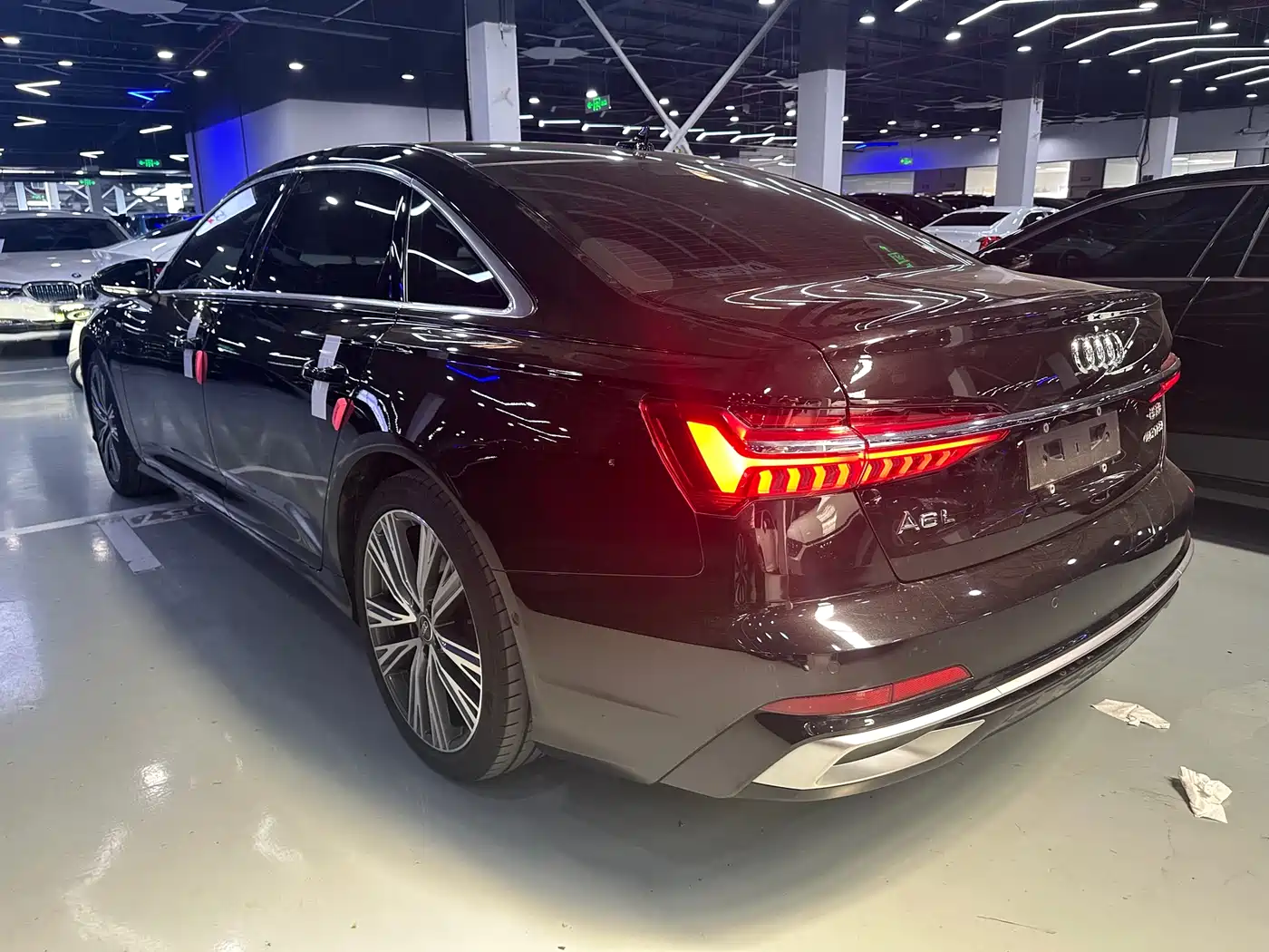 Audi A6L 2023 45 TFSI Premium Selection Elegance фото 17