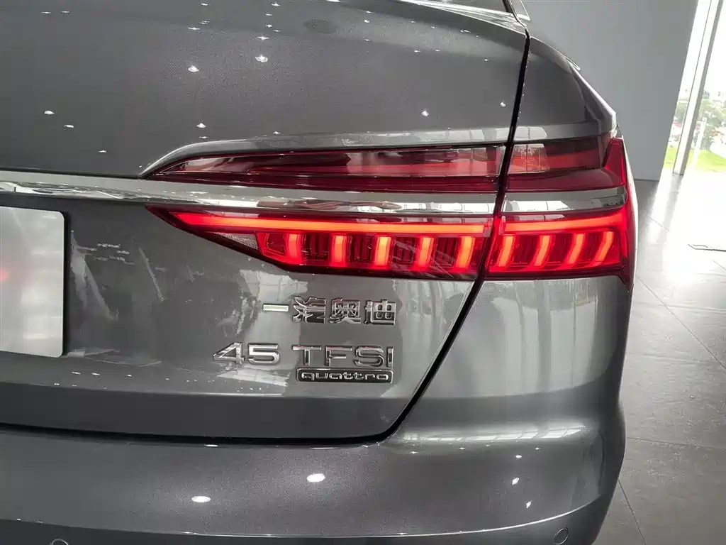 Audi A6L 2022 45 TFSI quattro Premium Dynamic фото 7