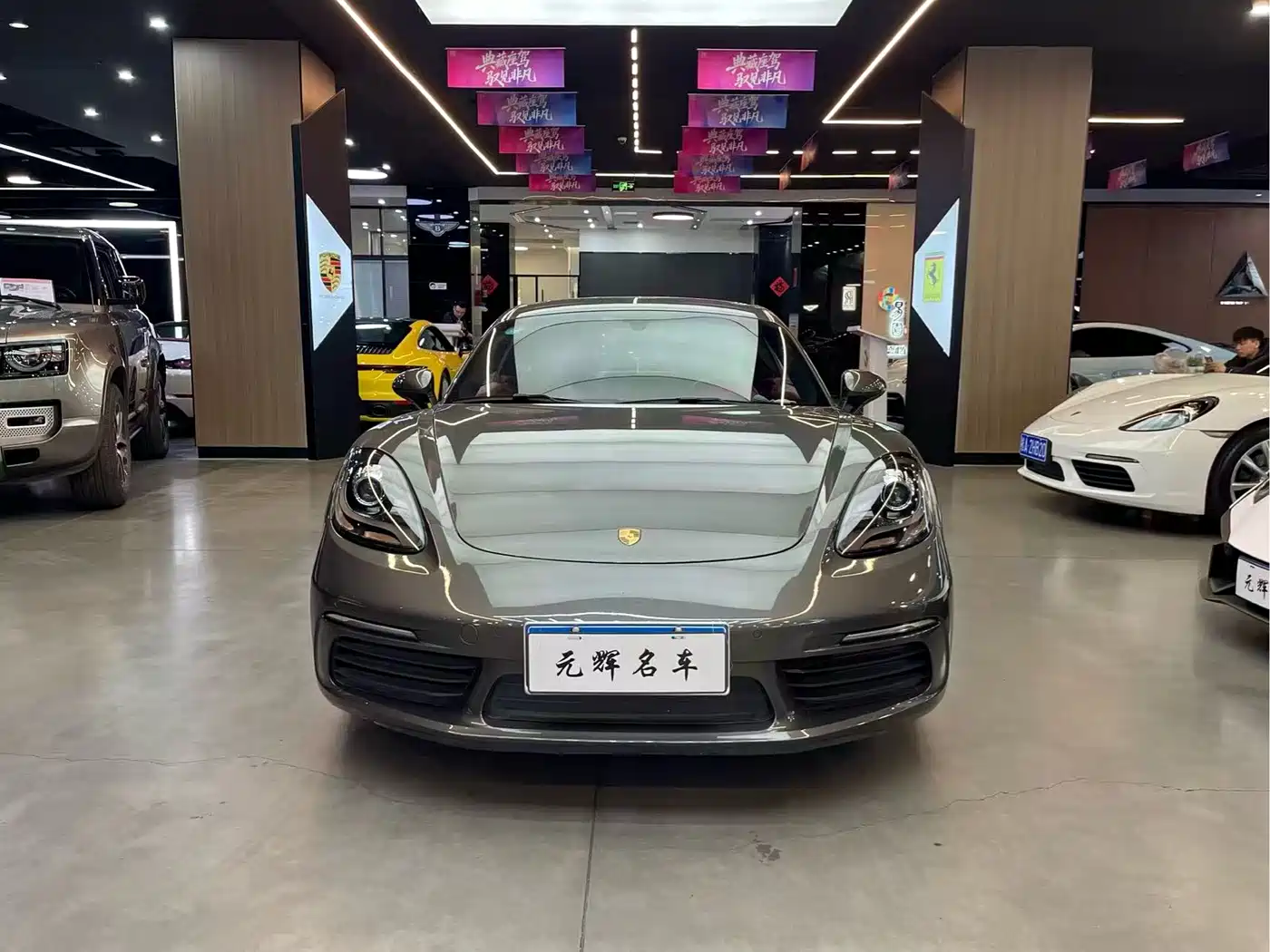 Porsche 718 2020 Cayman 2.0T фото 2