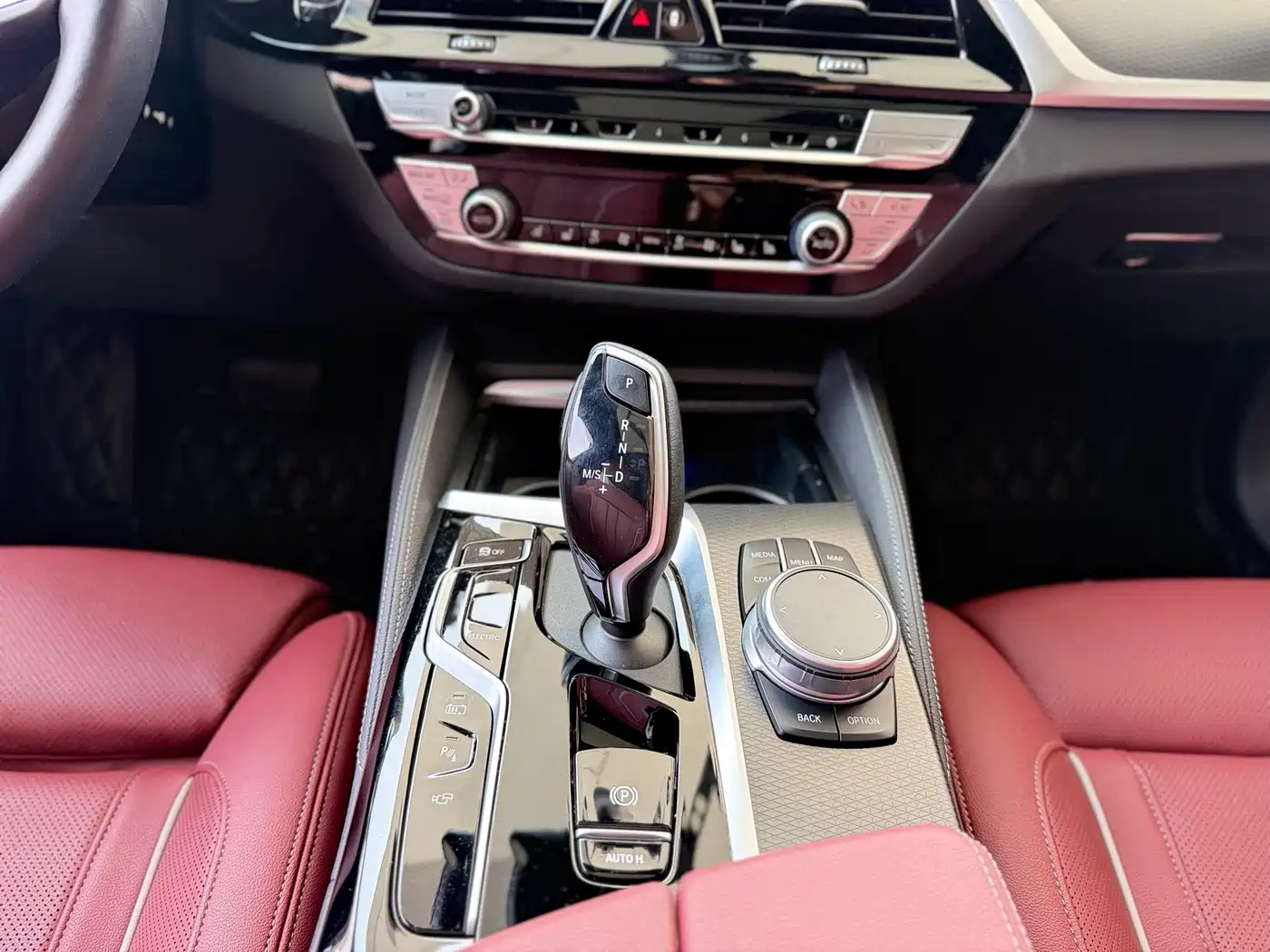 BMW 5 Series New Energy 2021 Facelift 535Le Pioneer M Sport Package фото 12