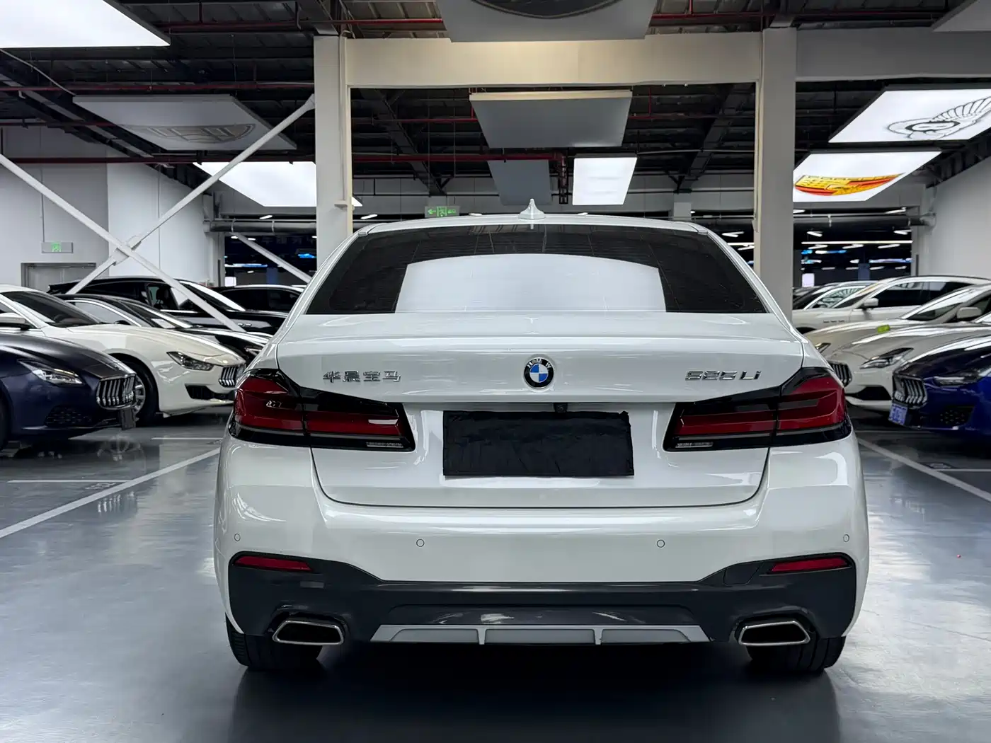 BMW 5 Series 2021 525Li M Sport Package фото 22