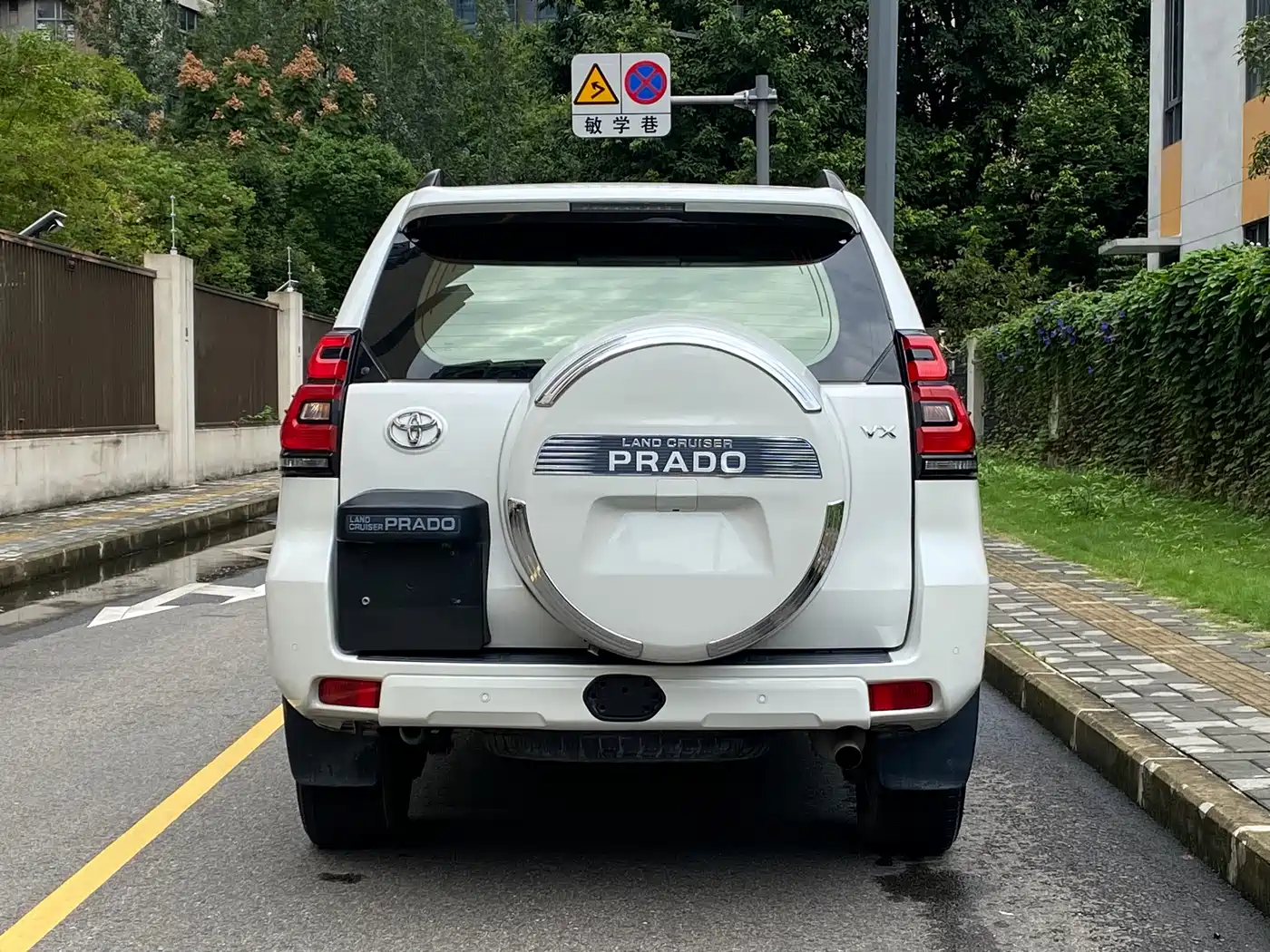 Toyota Prado 2018 3.5L Auto TX-L фото 15